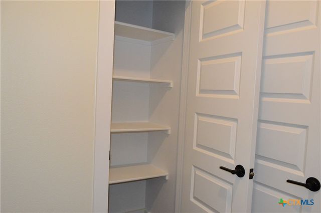 425 County Road 3152, Kempner, TX 76539