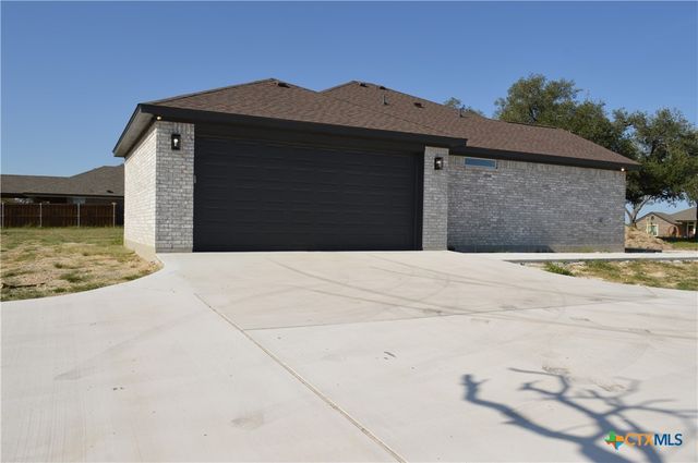 425 County Road 3152, Kempner, TX 76539