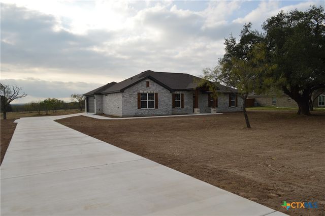 425 County Road 3152, Kempner, TX 76539