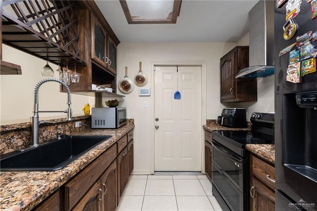 2010 S Standard Avenue, San Juan, TX 78589