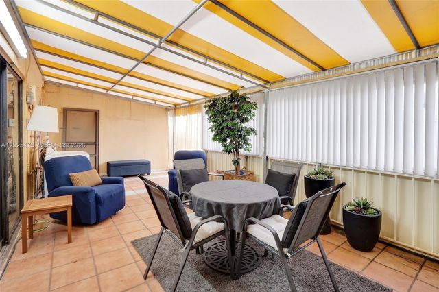 6705 Kingsmoor Way, Miami Lakes, FL 33014