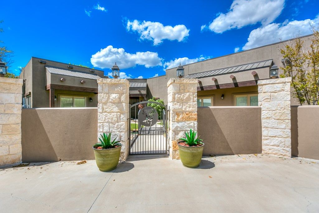 Image 23 of property listing at 2061 Beaty Road, San Angelo, TX 76904