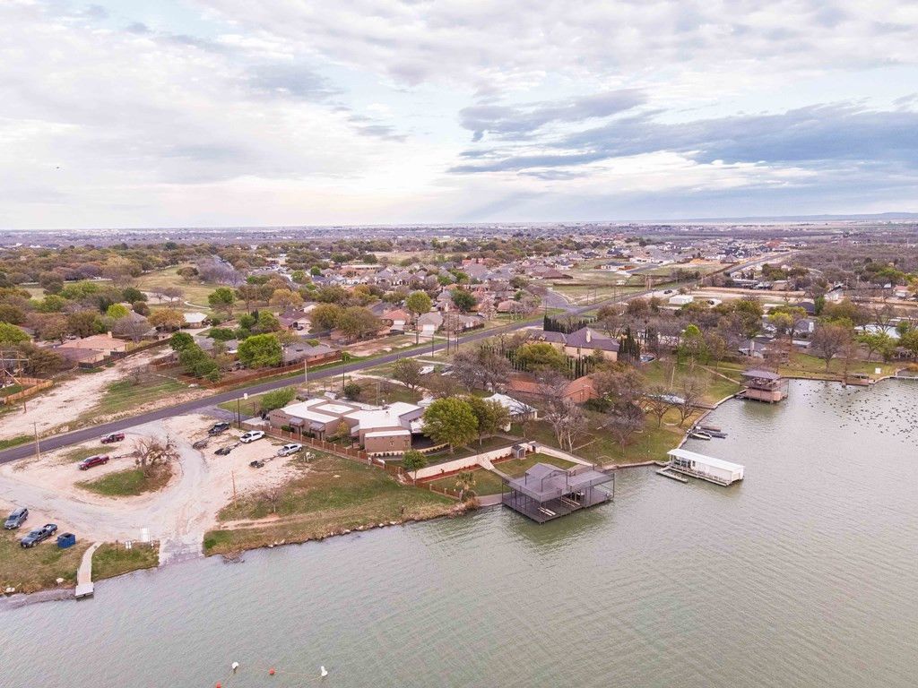 Image 72 of property listing at 2061 Beaty Road, San Angelo, TX 76904