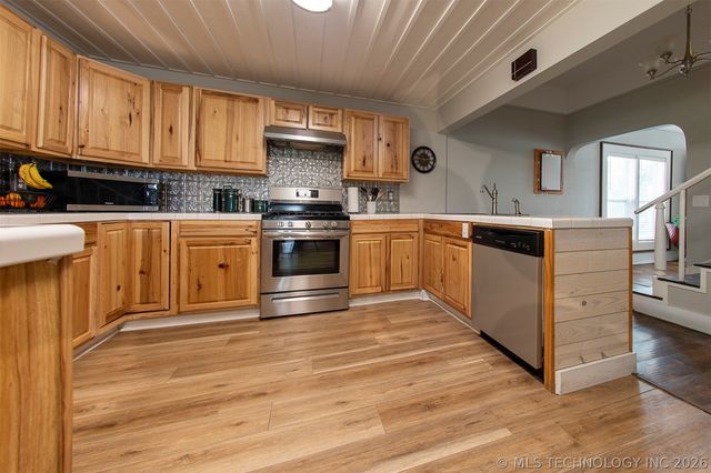 601 Goingsnake Street, Tahlequah, OK 74464