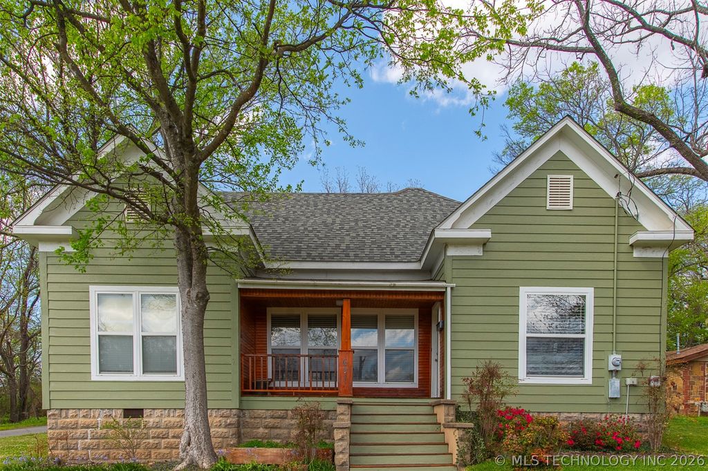 601 Goingsnake Street, Tahlequah, OK 74464