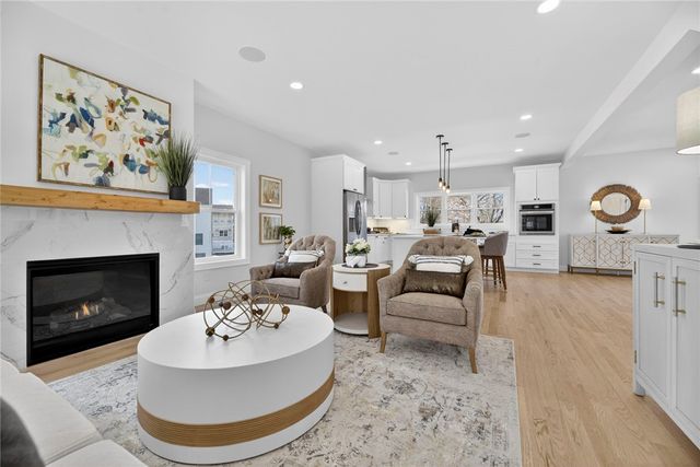 9 Stoneridge Road, Smithfield, RI 02917