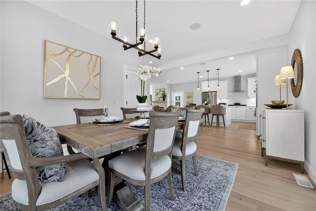 9 Stoneridge Road, Smithfield, RI 02917