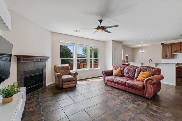 413 Monahans DR, Georgetown, TX 78628