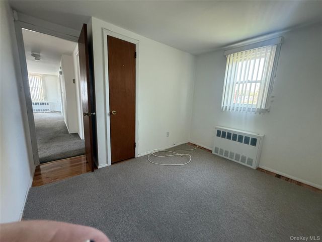 31 Lenox Avenue, Westbury, NY 11590