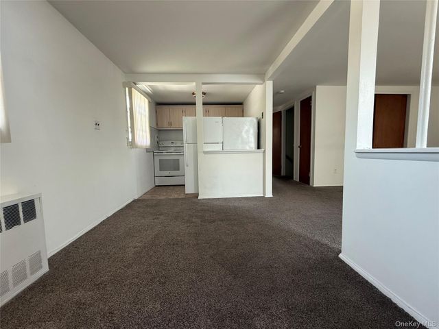 31 Lenox Avenue, Westbury, NY 11590