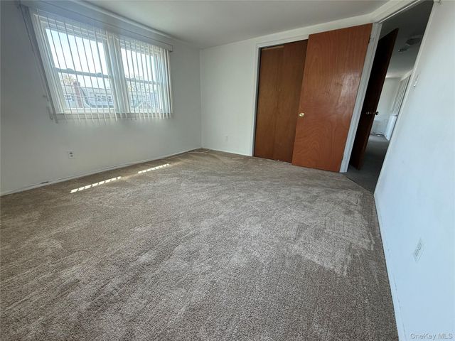 31 Lenox Avenue, Westbury, NY 11590