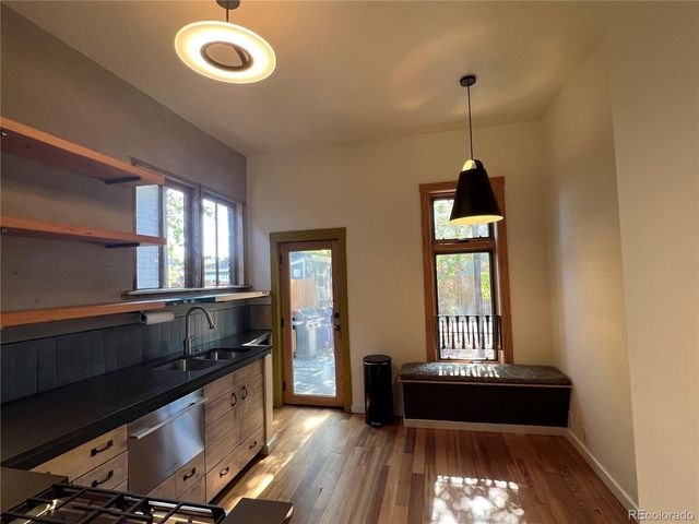 1106 W 13th Avenue, Denver, CO 80204