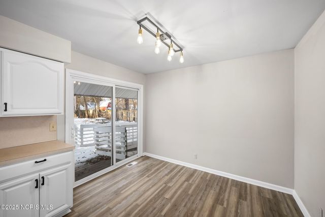 5845 Cook Drive, Toledo, OH 43615