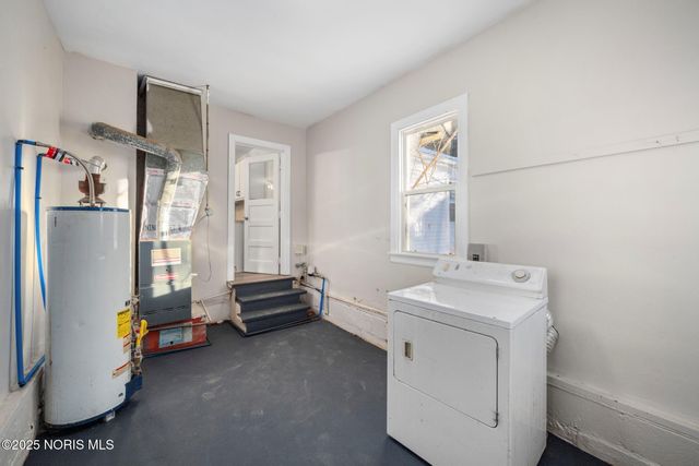 5845 Cook Drive, Toledo, OH 43615