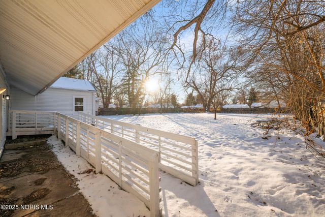 5845 Cook Drive, Toledo, OH 43615