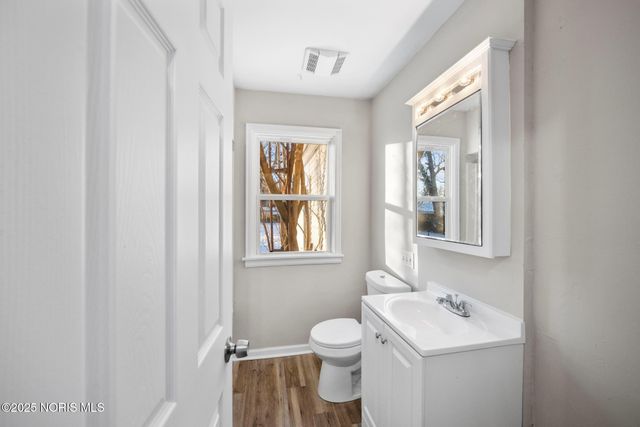 5845 Cook Drive, Toledo, OH 43615