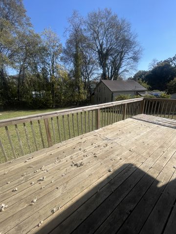 108 Buffalo Rd, Lawrenceburg, TN 38464