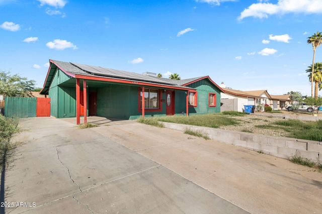 6402 W AVALON Drive, Phoenix, AZ 85033