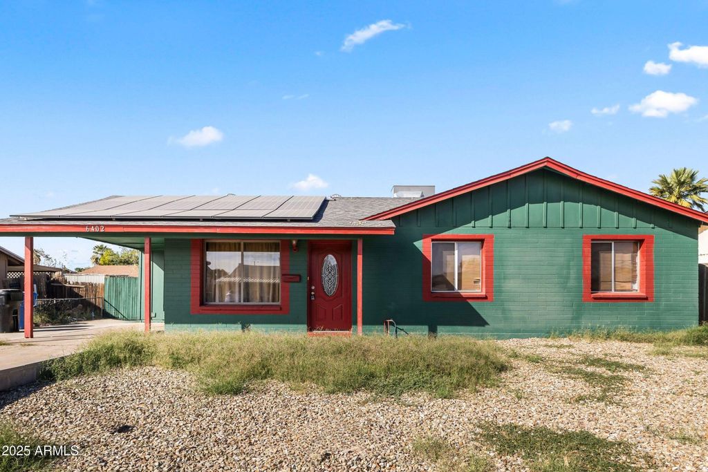 6402 W AVALON Drive, Phoenix, AZ 85033