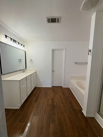 10444 Hideaway Trail, Fort Worth, TX 76131