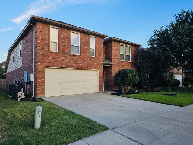 10444 Hideaway Trail, Fort Worth, TX 76131