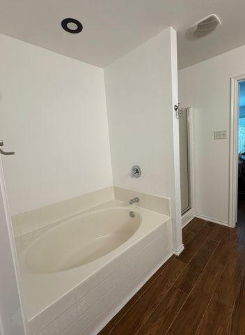 10444 Hideaway Trail, Fort Worth, TX 76131