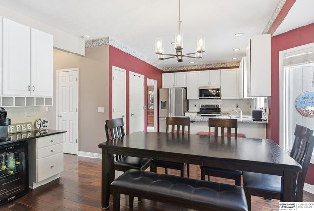4019 N 164th Circle, Omaha, NE 68116