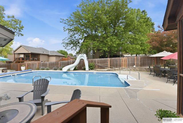 4019 N 164th Circle, Omaha, NE 68116
