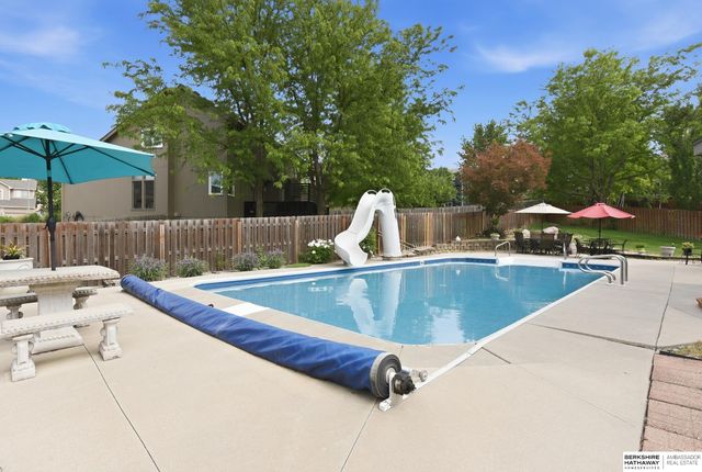 4019 N 164th Circle, Omaha, NE 68116