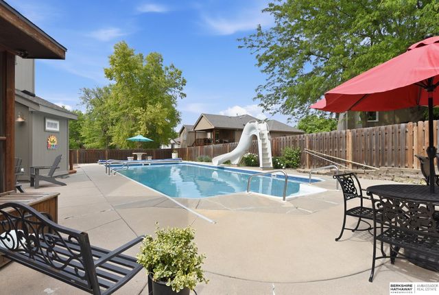 4019 N 164th Circle, Omaha, NE 68116