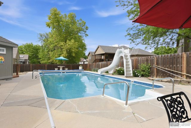 4019 N 164th Circle, Omaha, NE 68116