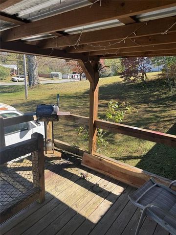 7622 Mineral Bluff Highway, Mineral Bluff, GA 30559