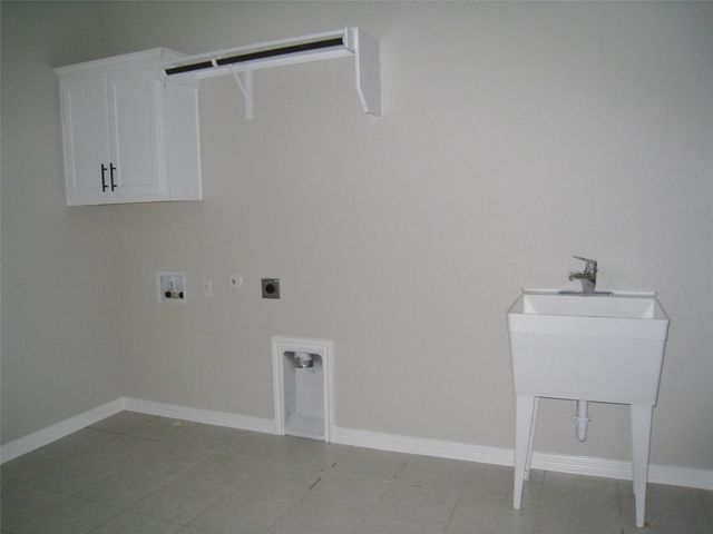 590 Painted Creek WAY, Kyle, TX 78640