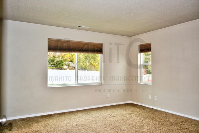 1017 W High Peak Dr, Spokane, WA 99224