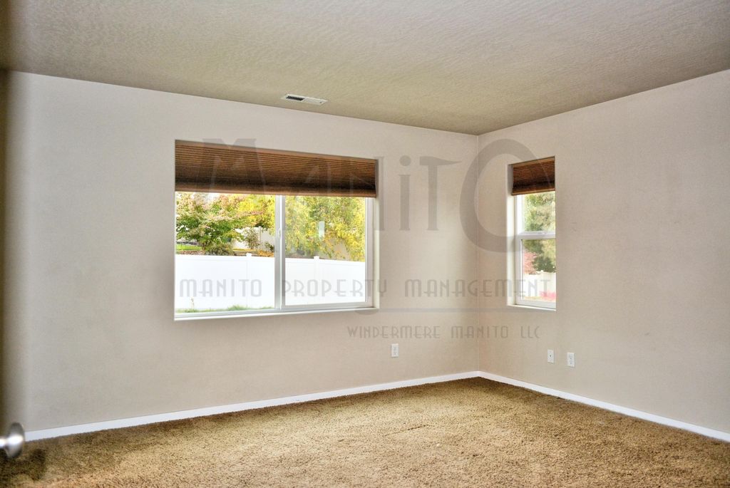 1017 W High Peak Dr, Spokane, WA 99224 photo 15