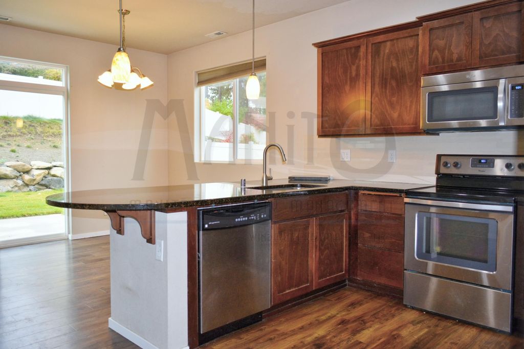 1017 W High Peak Dr, Spokane, WA 99224 photo 7