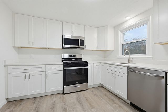 58 Ray Ave, Bellingham, MA 02019