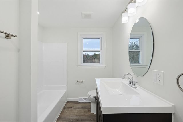 58 Ray Ave, Bellingham, MA 02019