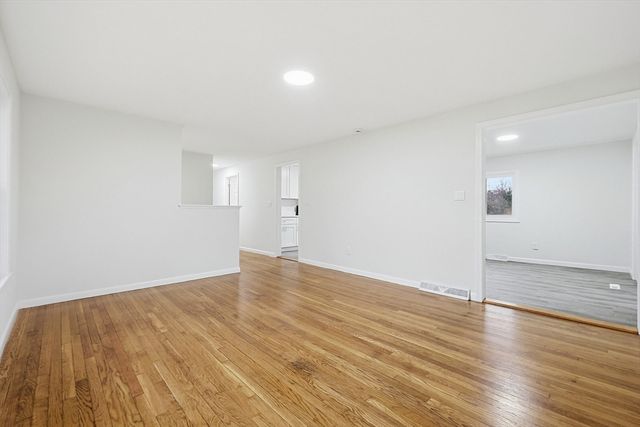 58 Ray Ave, Bellingham, MA 02019