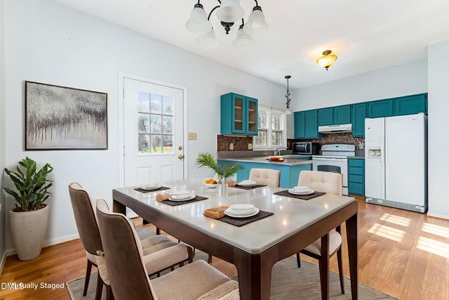 6205 Waterside Lane, Raleigh, NC 27613