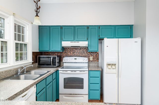 6205 Waterside Lane, Raleigh, NC 27613