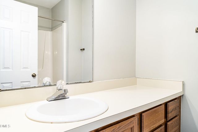 6205 Waterside Lane, Raleigh, NC 27613