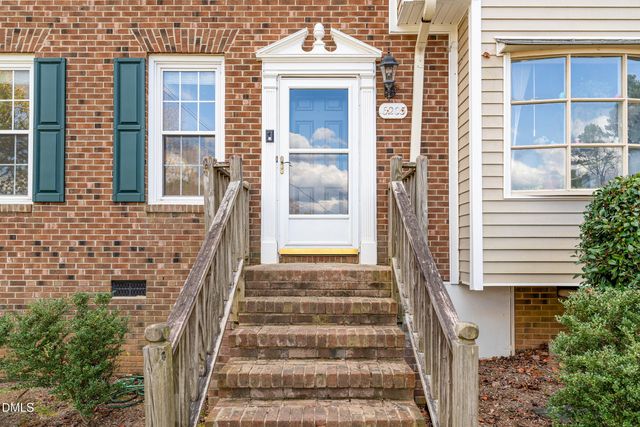 6205 Waterside Lane, Raleigh, NC 27613