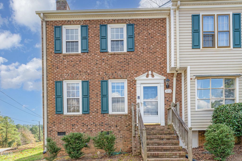 6205 Waterside Lane, Raleigh, NC 27613