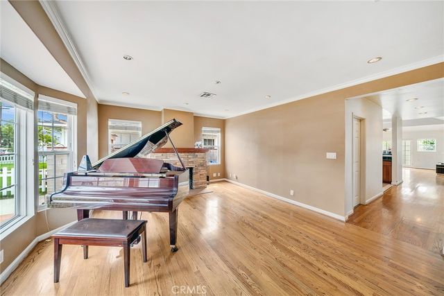 3170 E Green Street, Pasadena, CA 91107