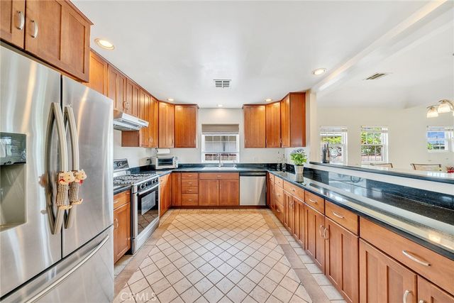 3170 E Green Street, Pasadena, CA 91107