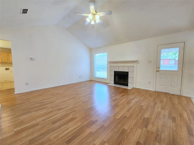 414 Dakota Drive, Joshua, TX 76058