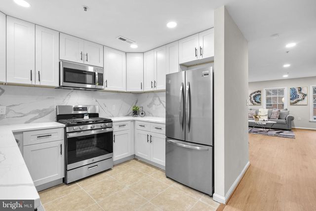 842 HR DR SE, Washington, DC 20032