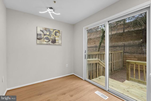 842 HR DR SE, Washington, DC 20032