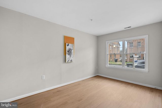 842 HR DR SE, Washington, DC 20032